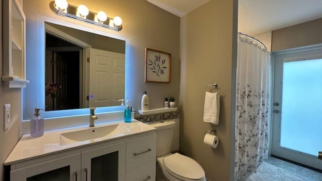 Photo of Bathroom in North Palm Beach Heights