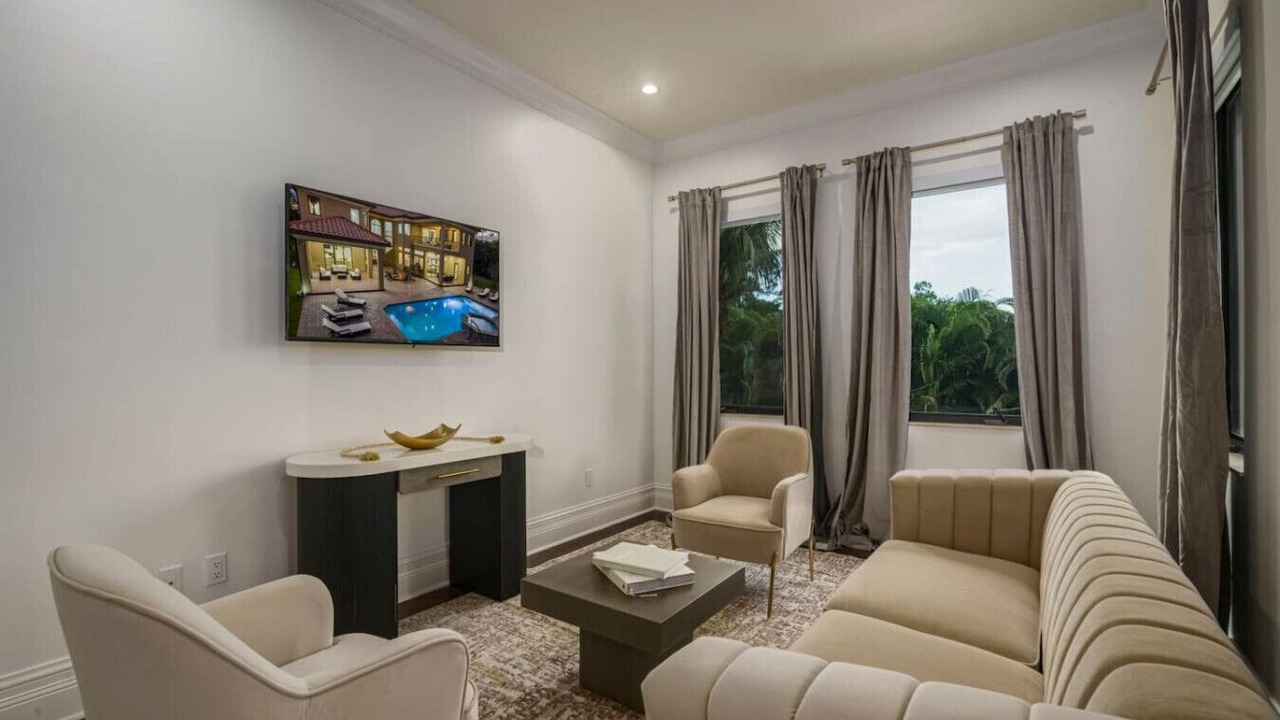 Photo of Livingroom in Palm Beach Country Estates