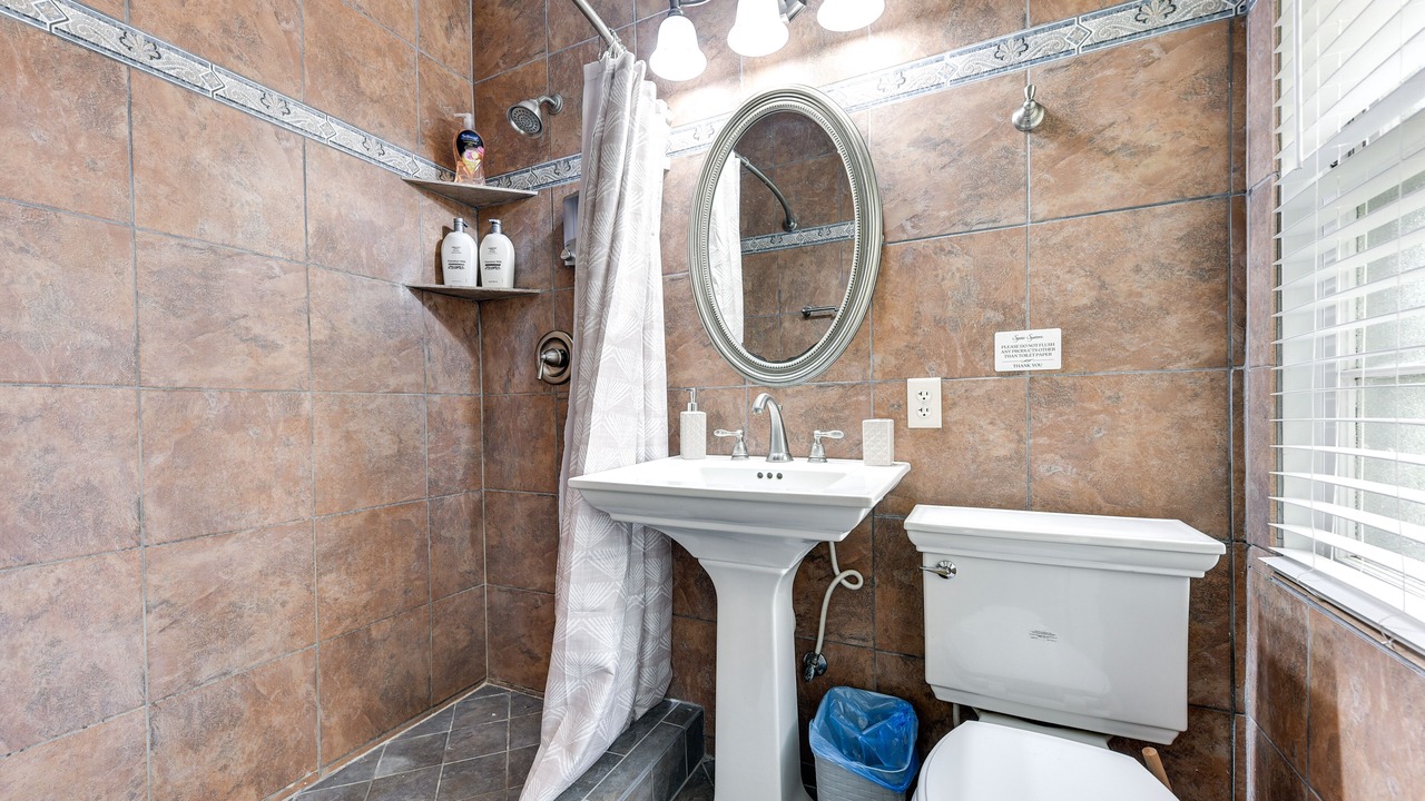 Photo of Bathroom in Hollyford