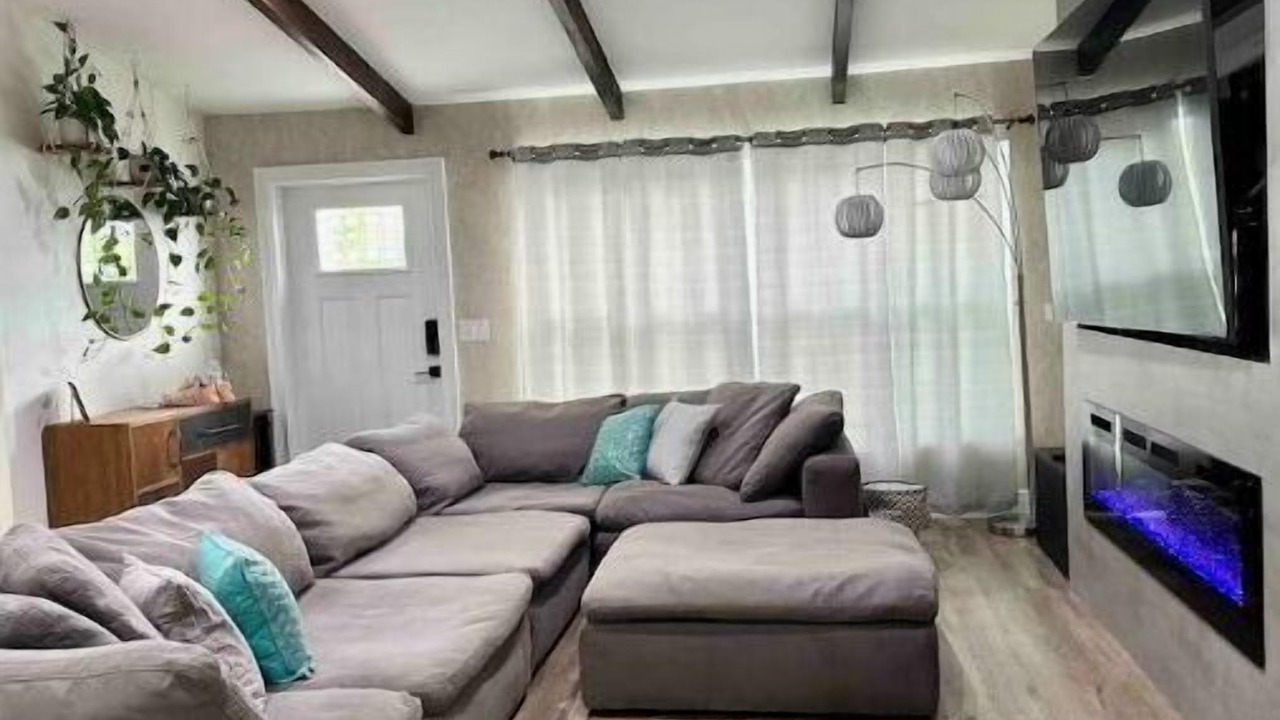 Photo of Livingroom in Sandalfoot Cove