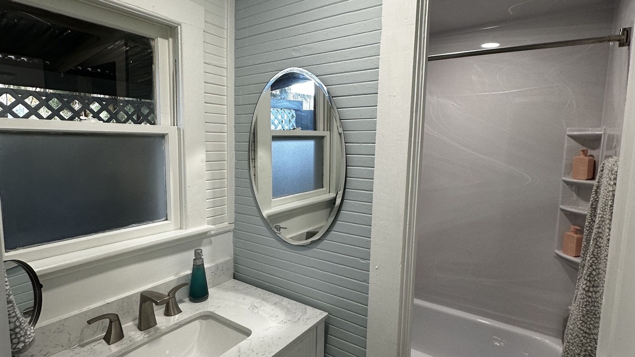 Photo of Bathroom in Sunset Beach