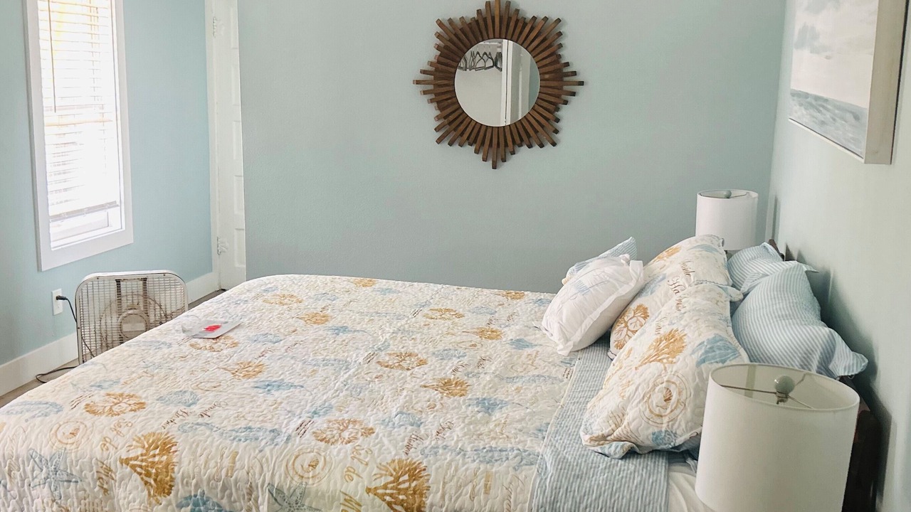 Photo of Bedroom in Sunset Beach