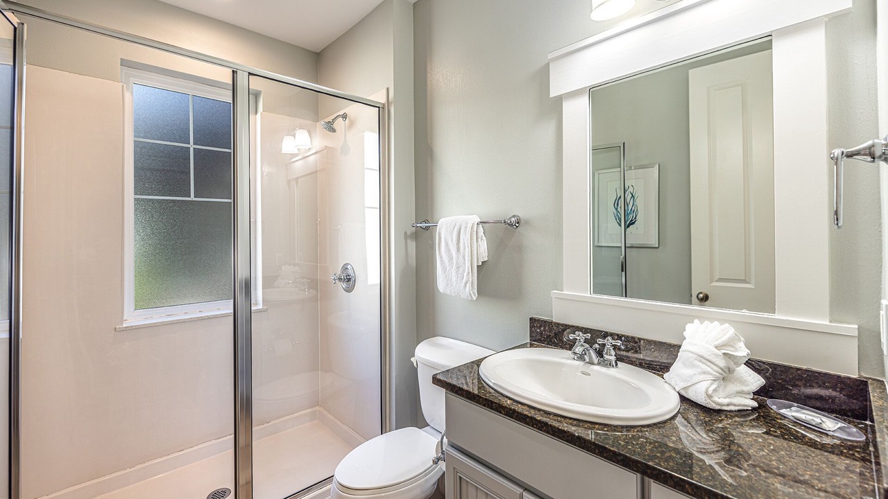 Photo of Bathroom in Laurel Grove