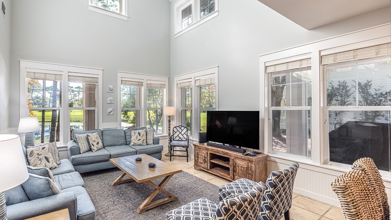 Photo of Livingroom in Laurel Grove