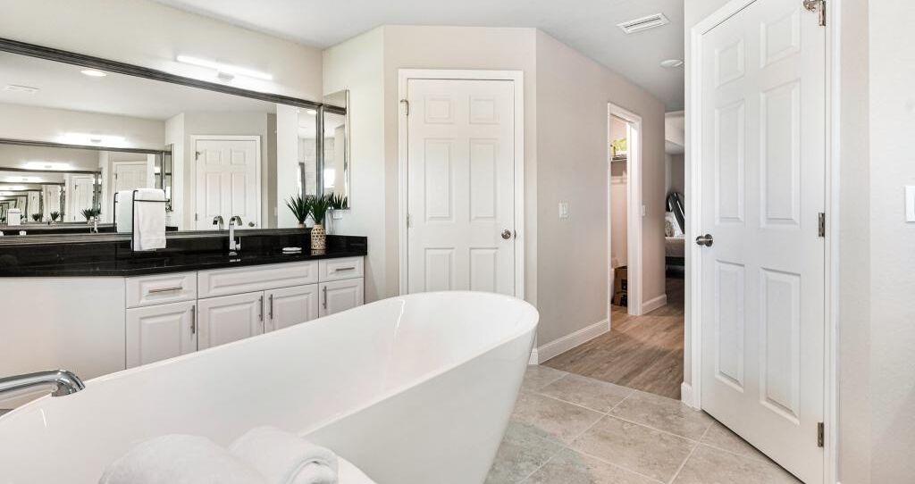 Photo of Bathroom in Mariner