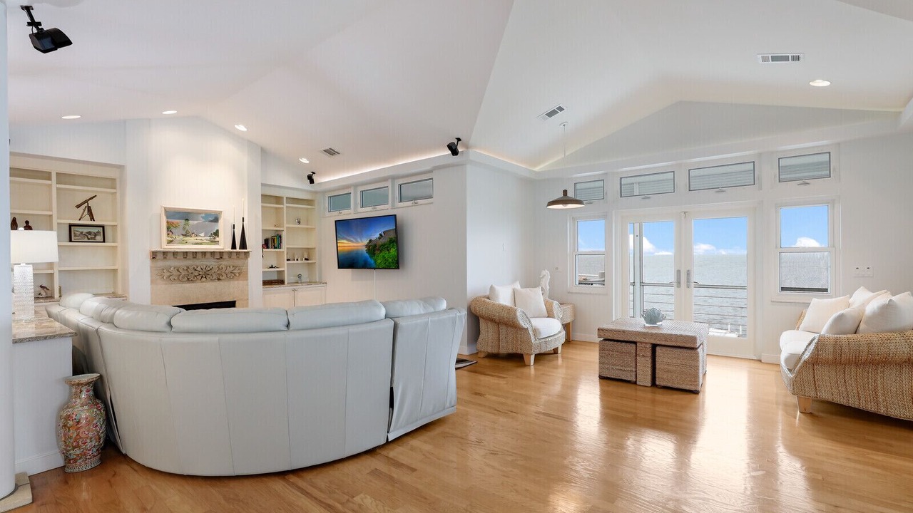Photo of Livingroom in Trailer Estates