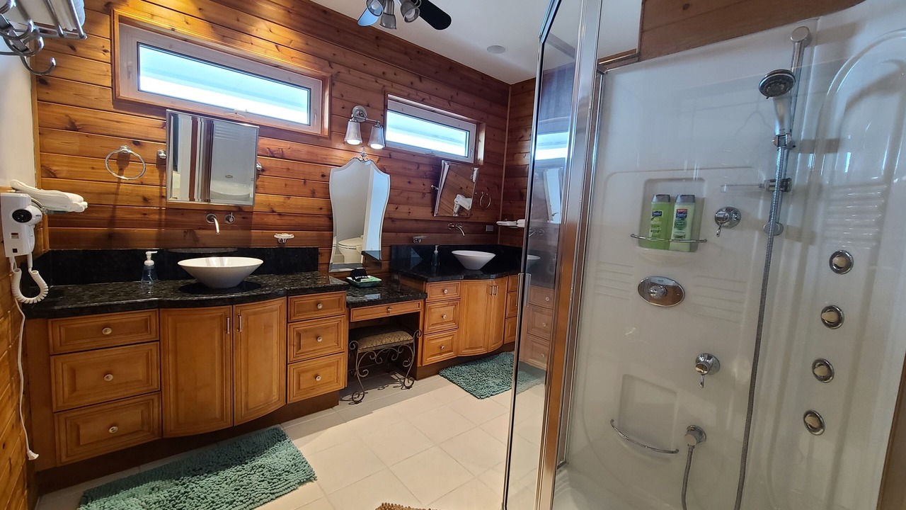 Photo of Bathroom in Trailer Estates