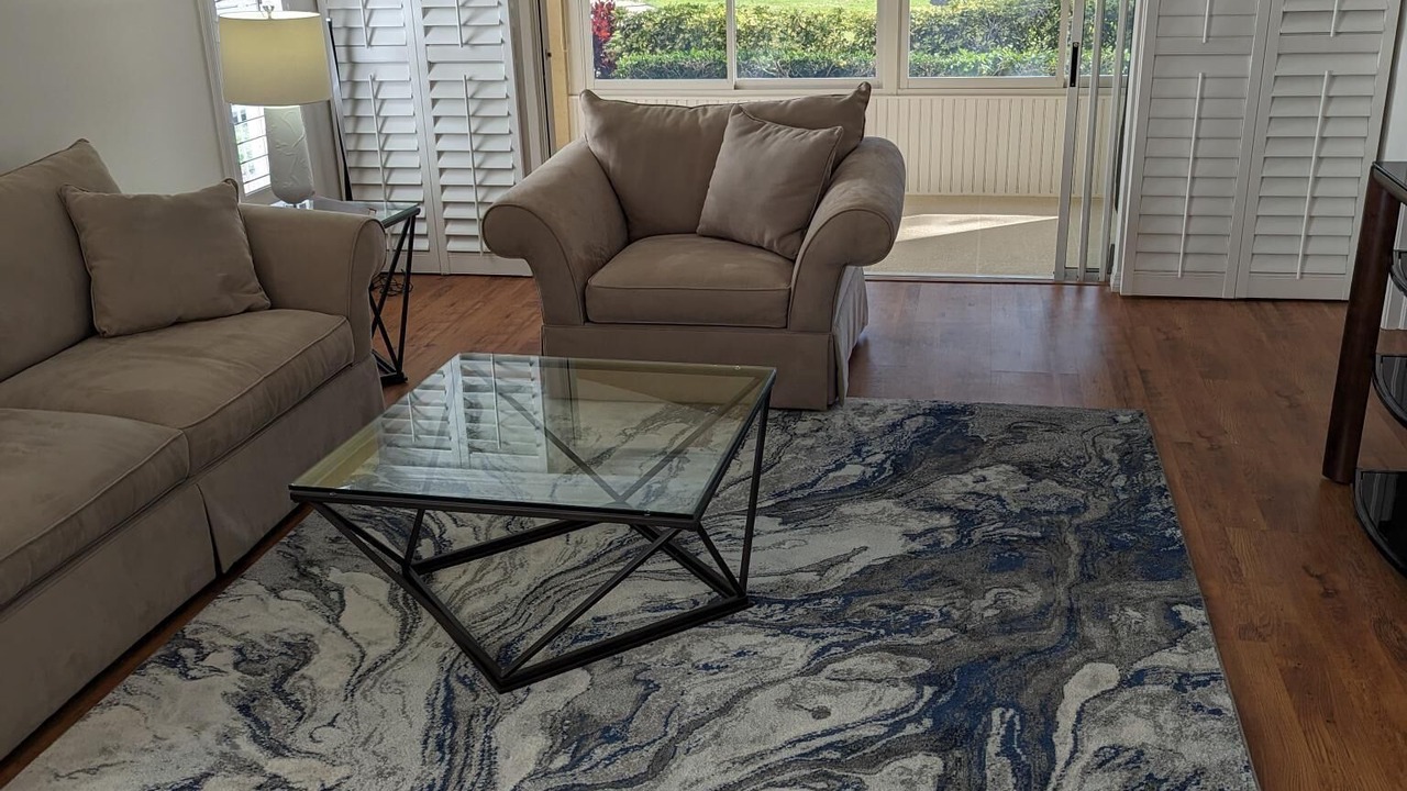 Photo of Livingroom in Imperial Golf Estates