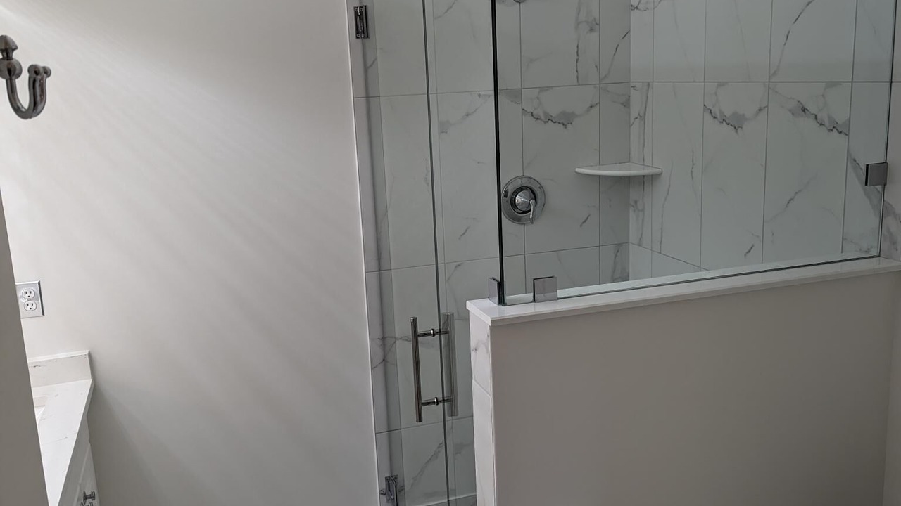 Photo of Bathroom in Imperial Golf Estates