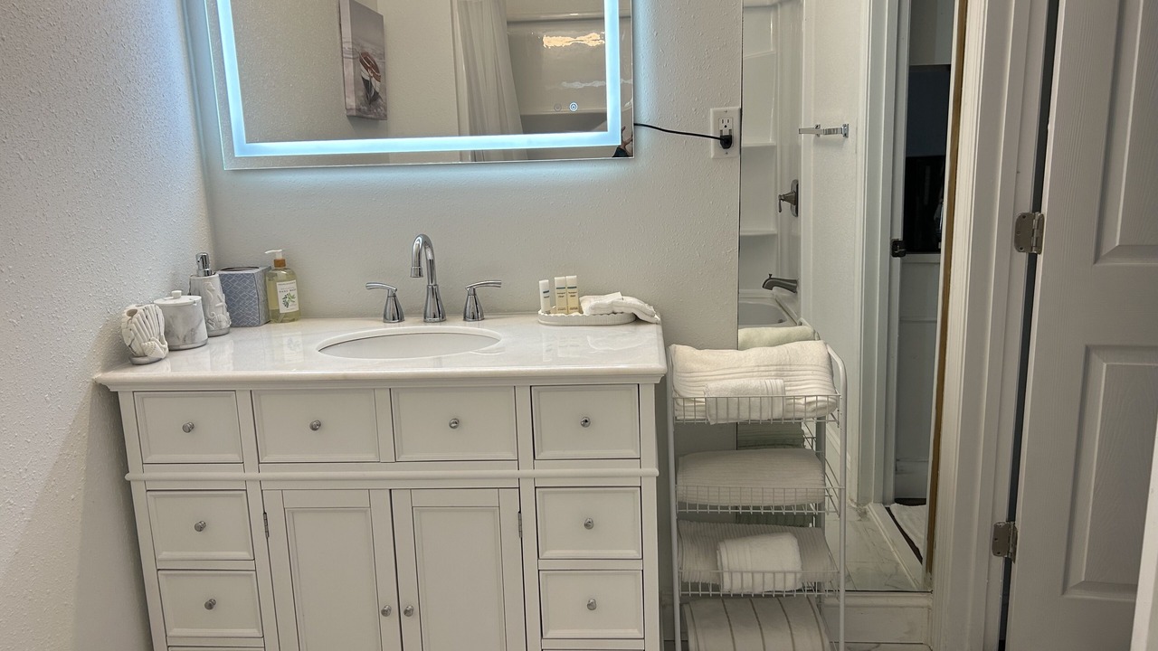 Photo of Bathroom in Fort George Island