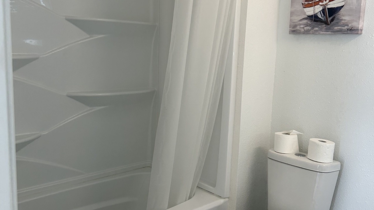 Photo of Bathroom in Fort George Island