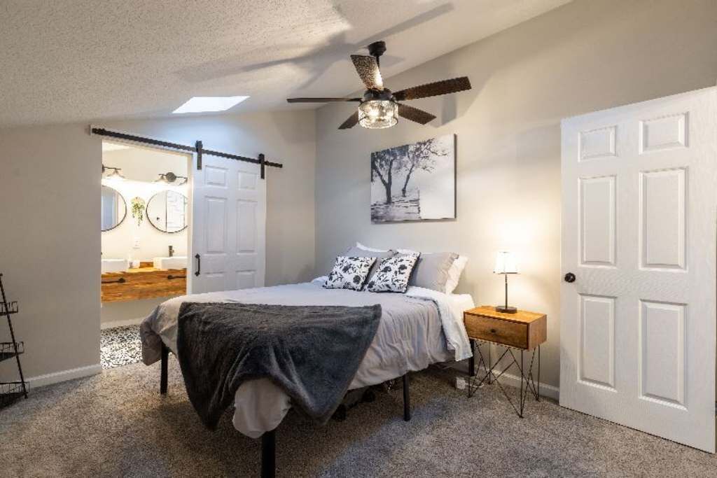 Photo of Bedroom in Murray Hill