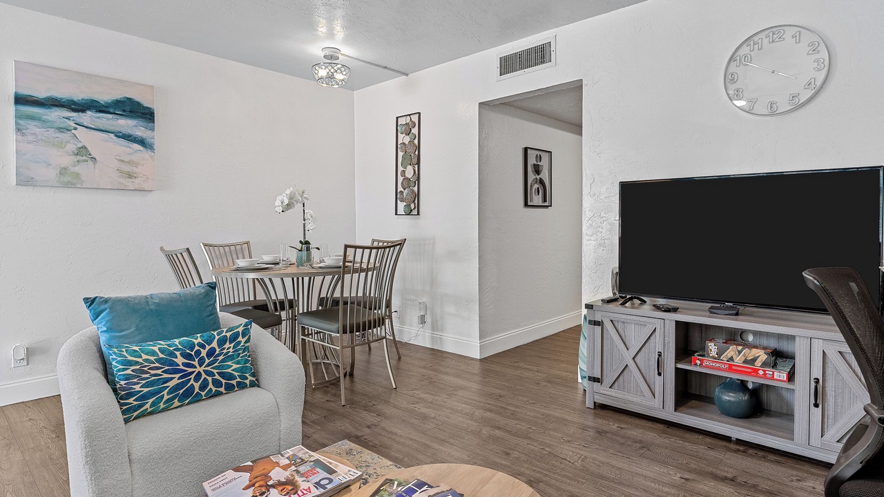 Photo of Livingroom in Pineapple Grove Arts District