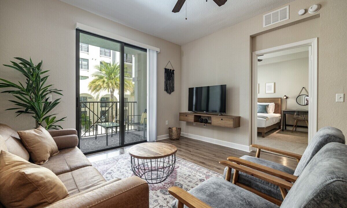 Photo of Livingroom in Carver City - Lincoln Gardens