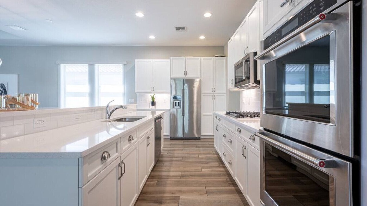 Photo of Kitchen in Parkland