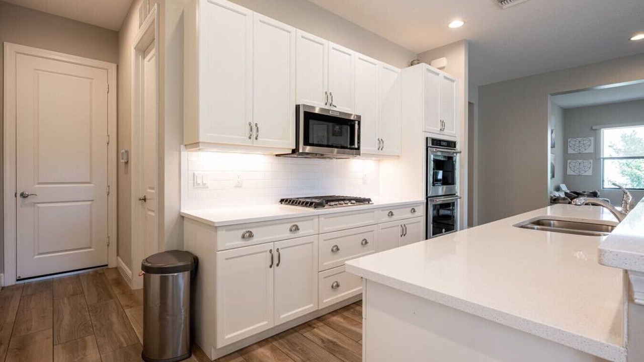 Photo of Kitchen in Parkland
