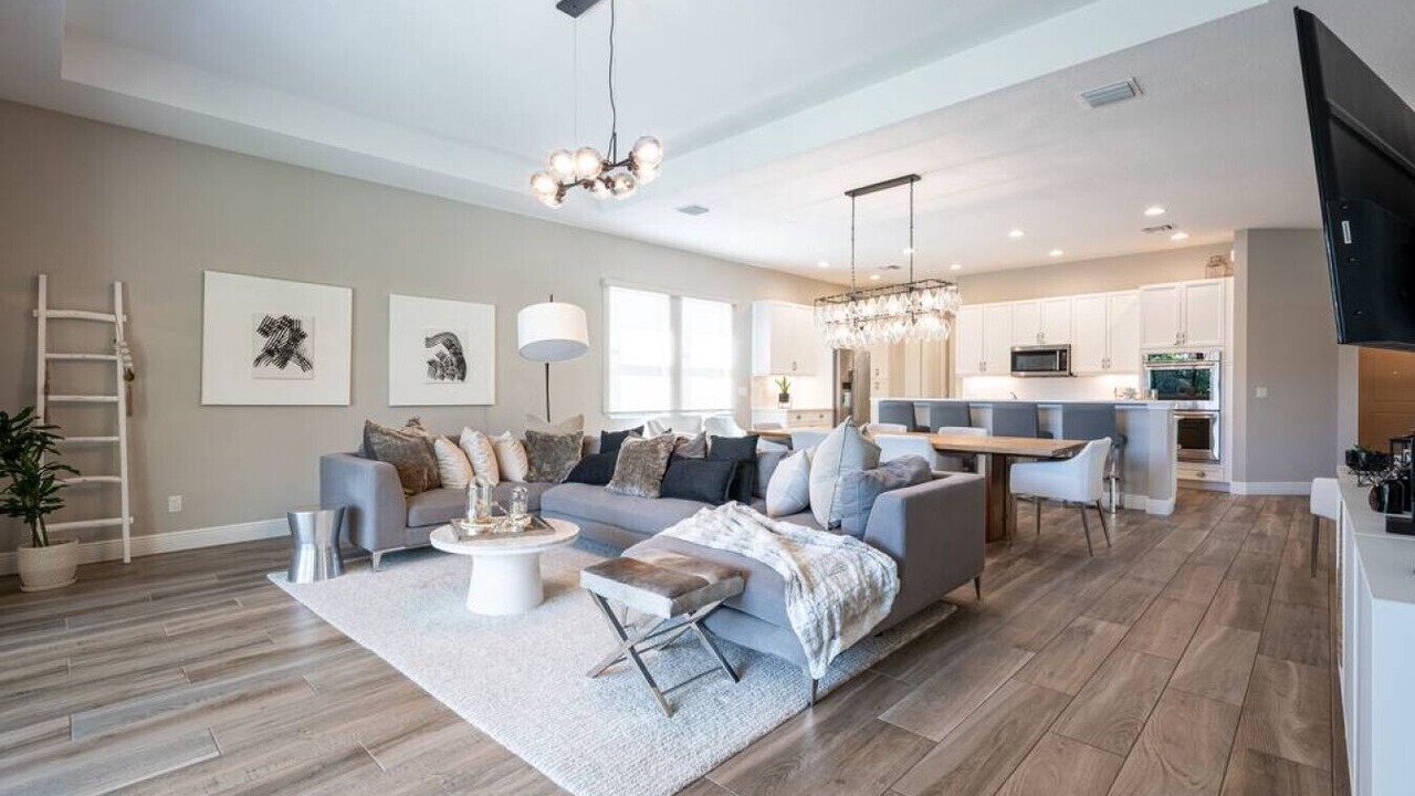 Photo of Livingroom in Parkland