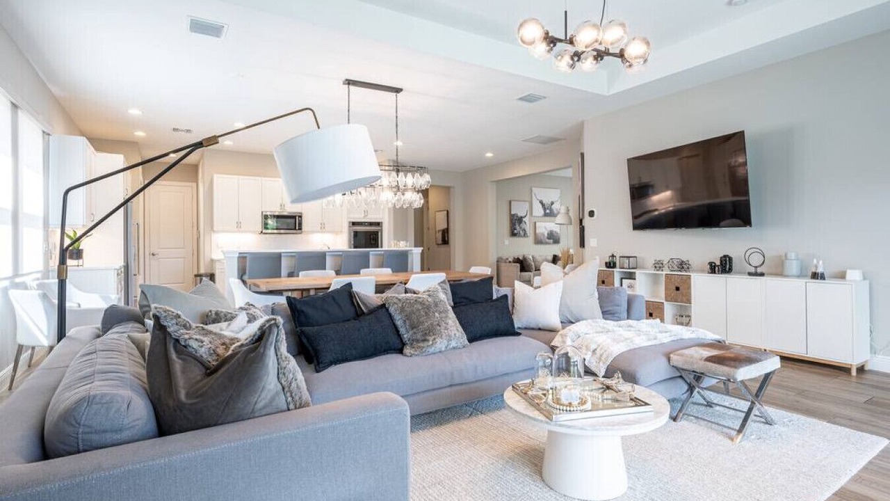 Photo of Livingroom in Parkland