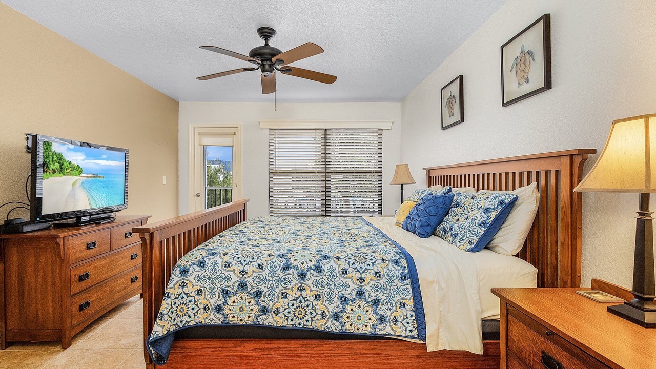 Photo of Bedroom in Bokeelia