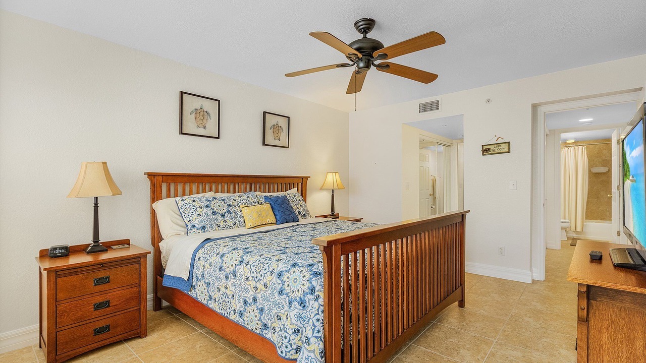 Photo of Bedroom in Bokeelia