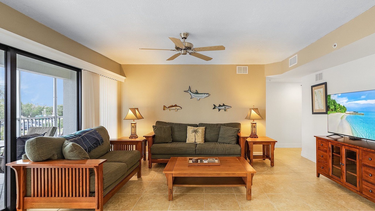 Photo of Livingroom in Bokeelia