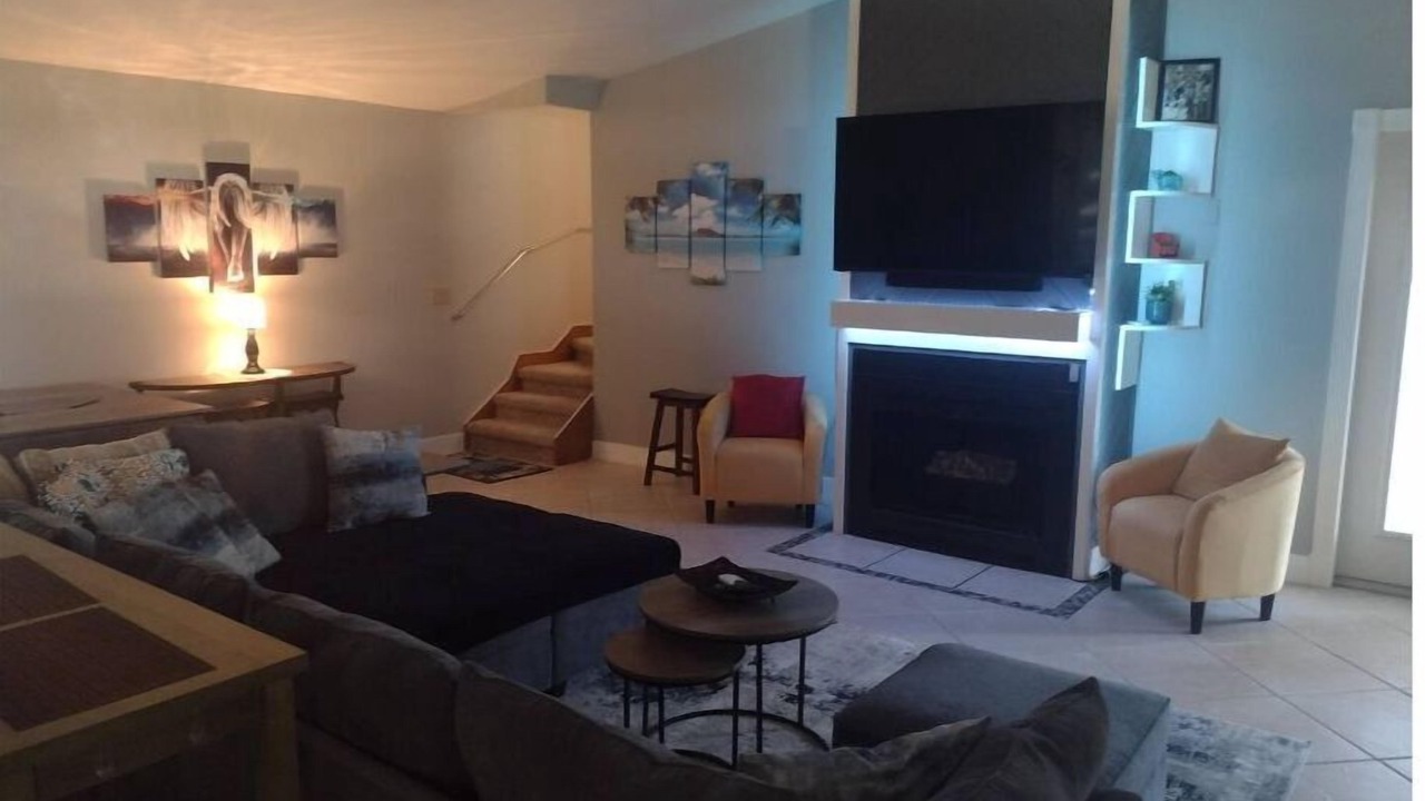 Photo of Livingroom in Fort Myers Shores