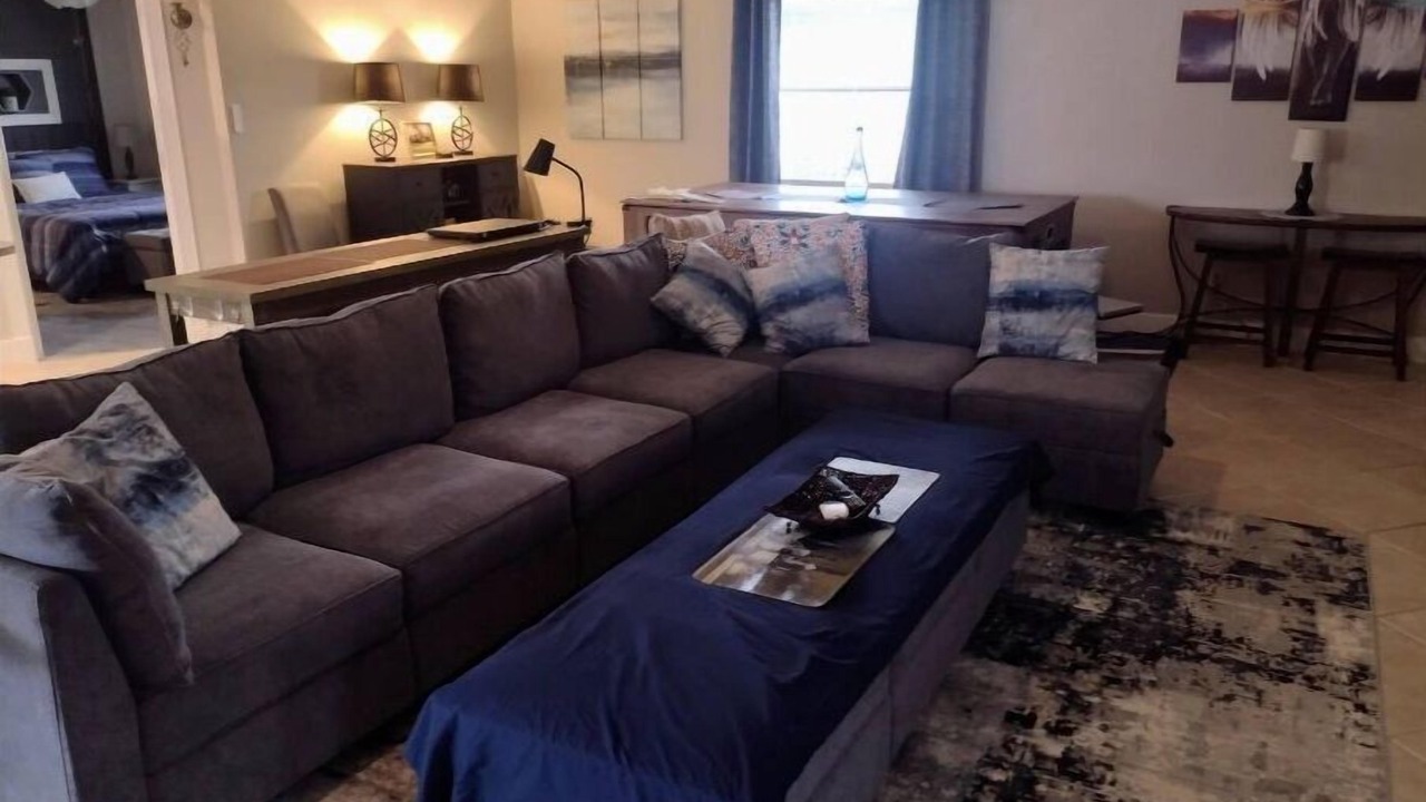 Photo of Livingroom in Fort Myers Shores