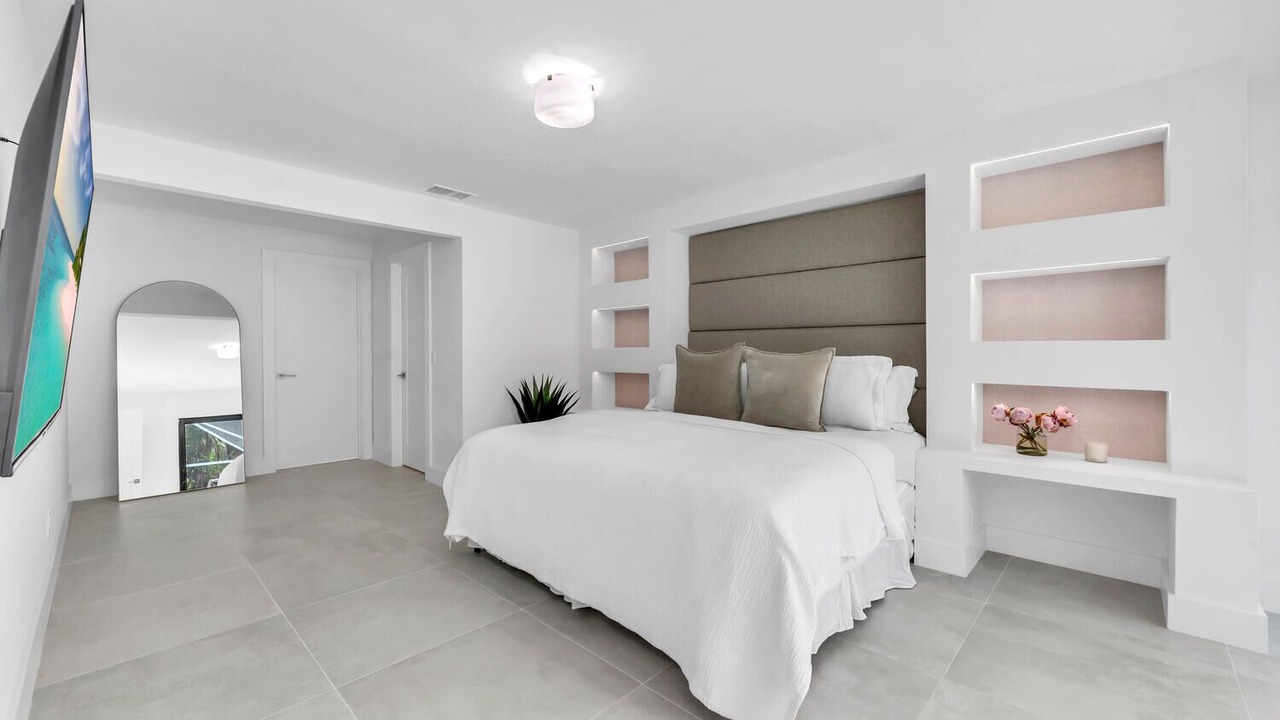Photo of Bedroom in Park Shore