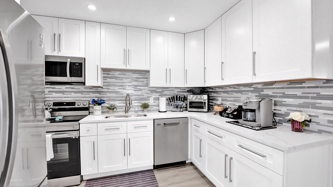 Photo of Kitchen in Golfview Harbor