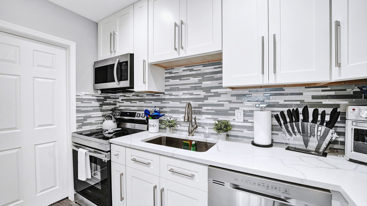 Photo of Kitchen in Golfview Harbor