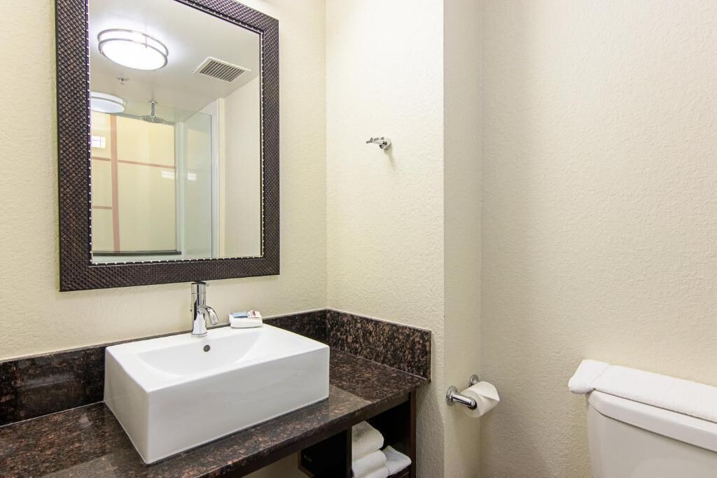 Photo of Bathroom in Locust Grove