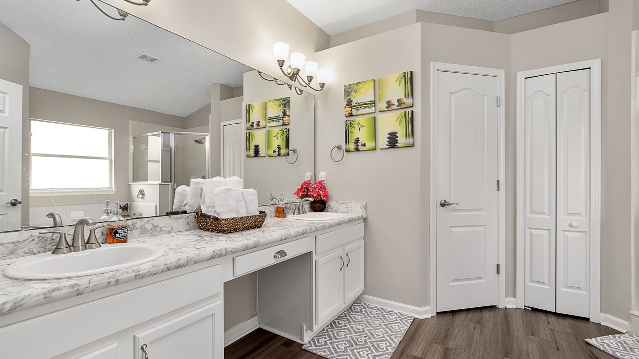 Photo of Bathroom in Northside