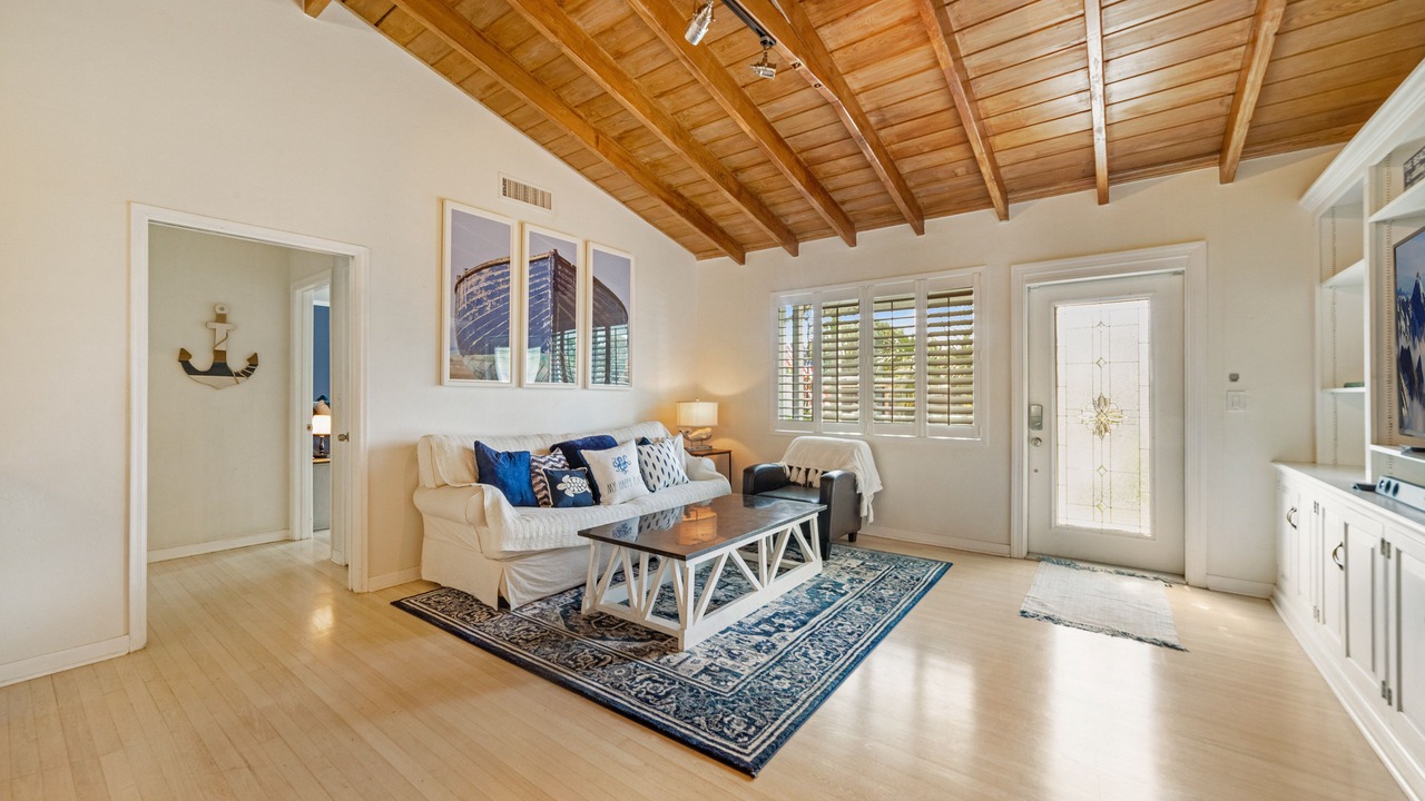 Photo of Livingroom in College Park