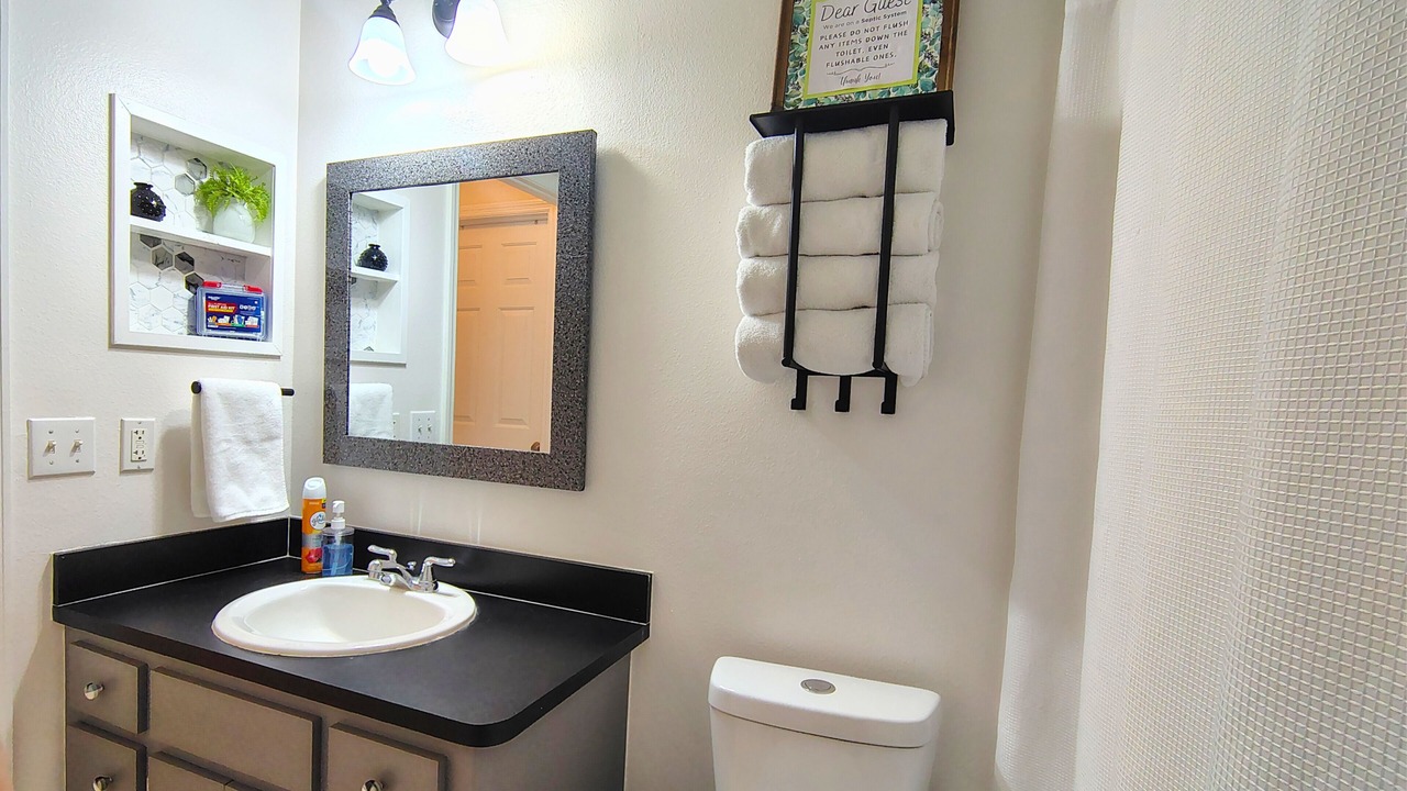 Photo of Bathroom in Bridgeford Crossing