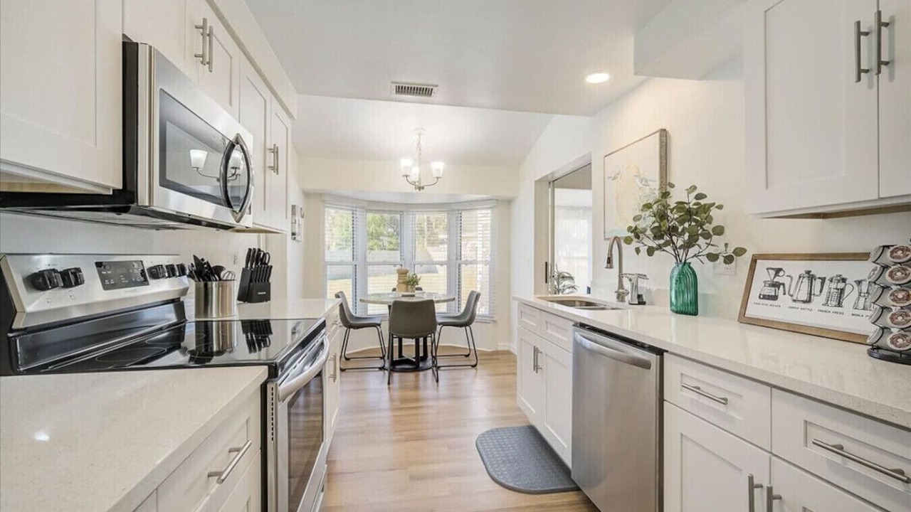 Photo of Kitchen in Bayshore Gardens