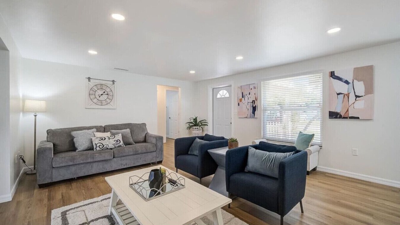 Photo of Livingroom in Bayshore Gardens