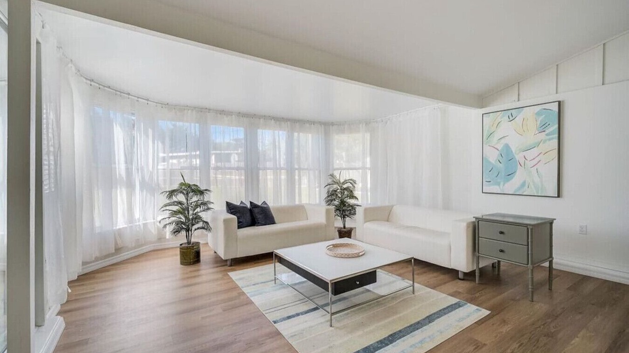 Photo of Livingroom in Bayshore Gardens