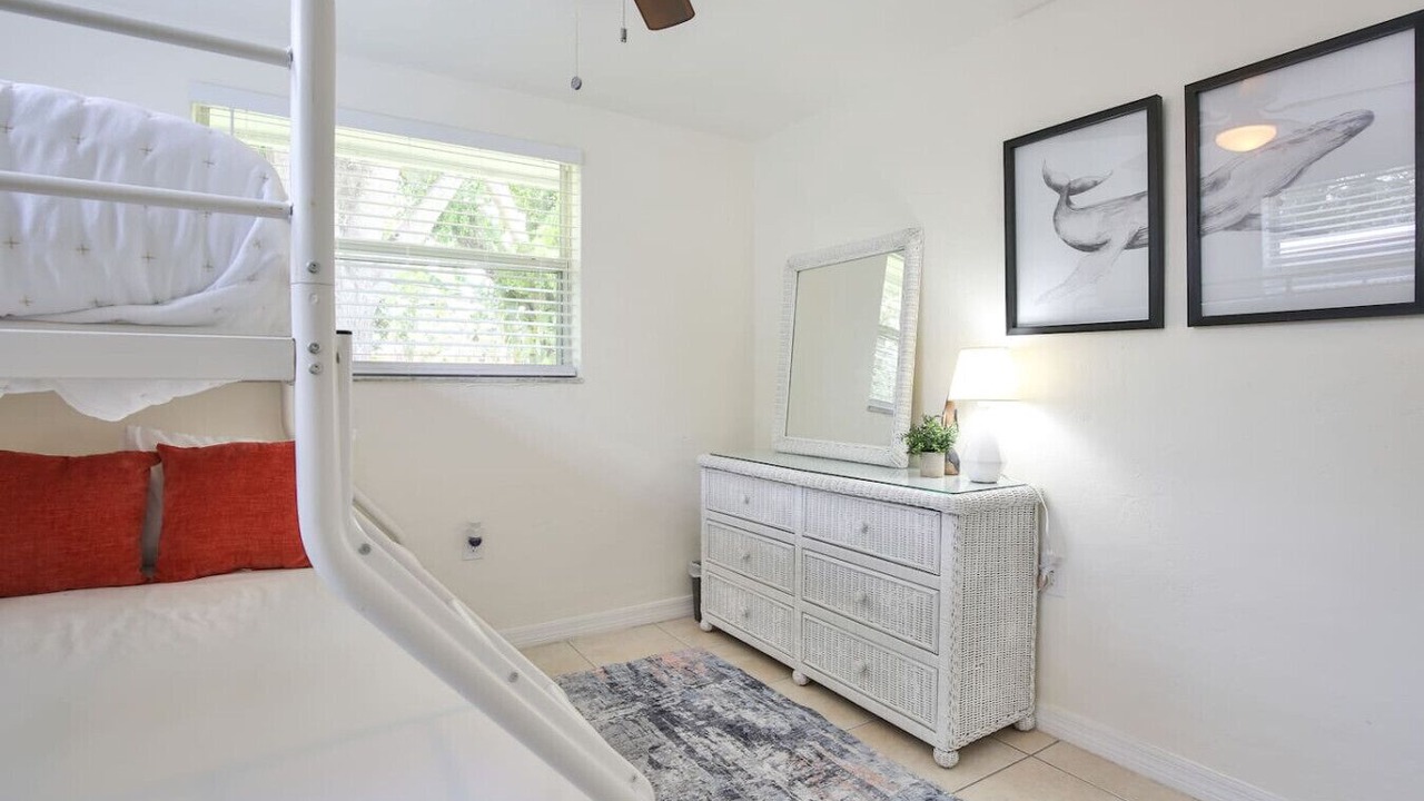 Photo of Bedroom in Gulf Gate Estates