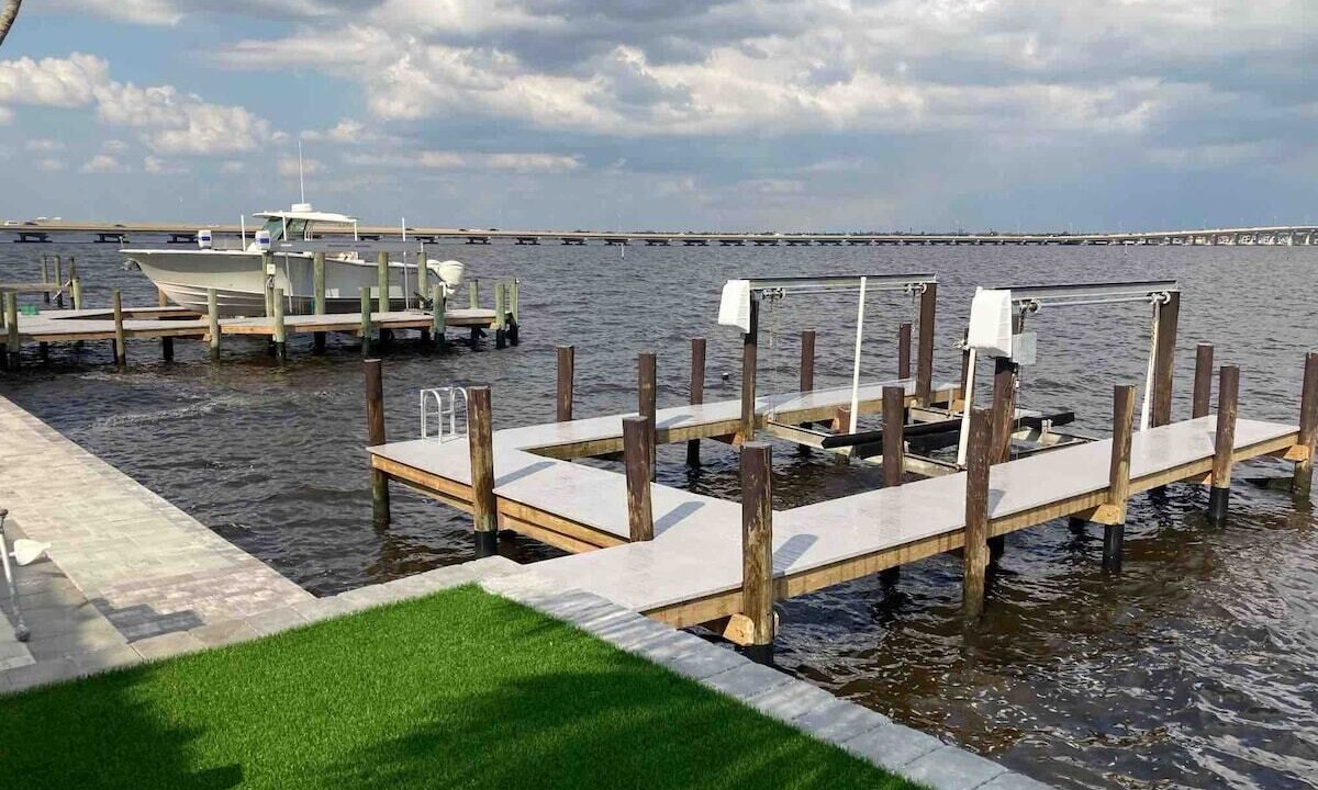 Photo of Others in Caloosahatchee