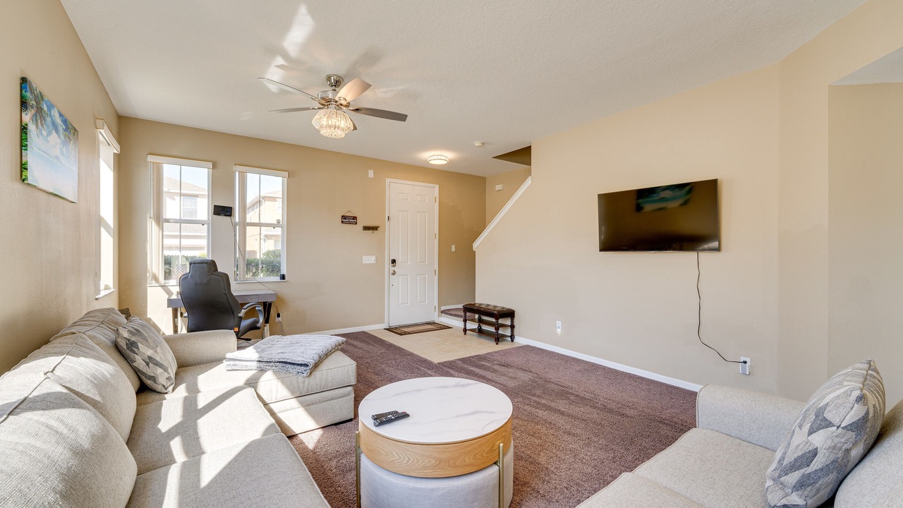 Photo of Livingroom in Legacy Park
