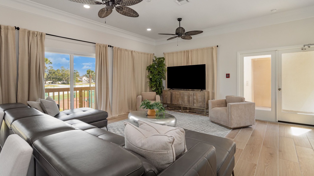Photo of Livingroom in Laurel