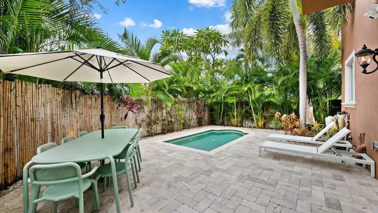 Photo of Outdoor in Lake Ridge