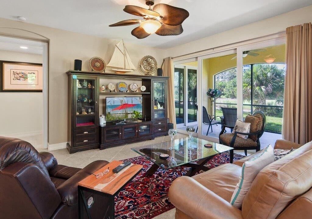 Photo of Bedroom in Hammock Bay