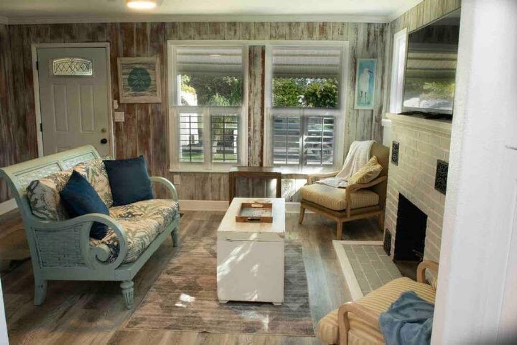 Photo of Livingroom in Interchange Square