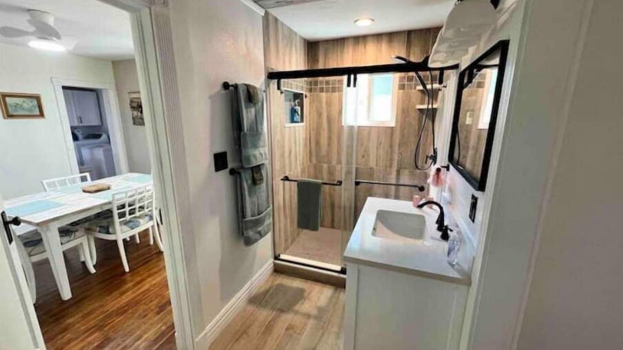 Photo of Bathroom in Interchange Square
