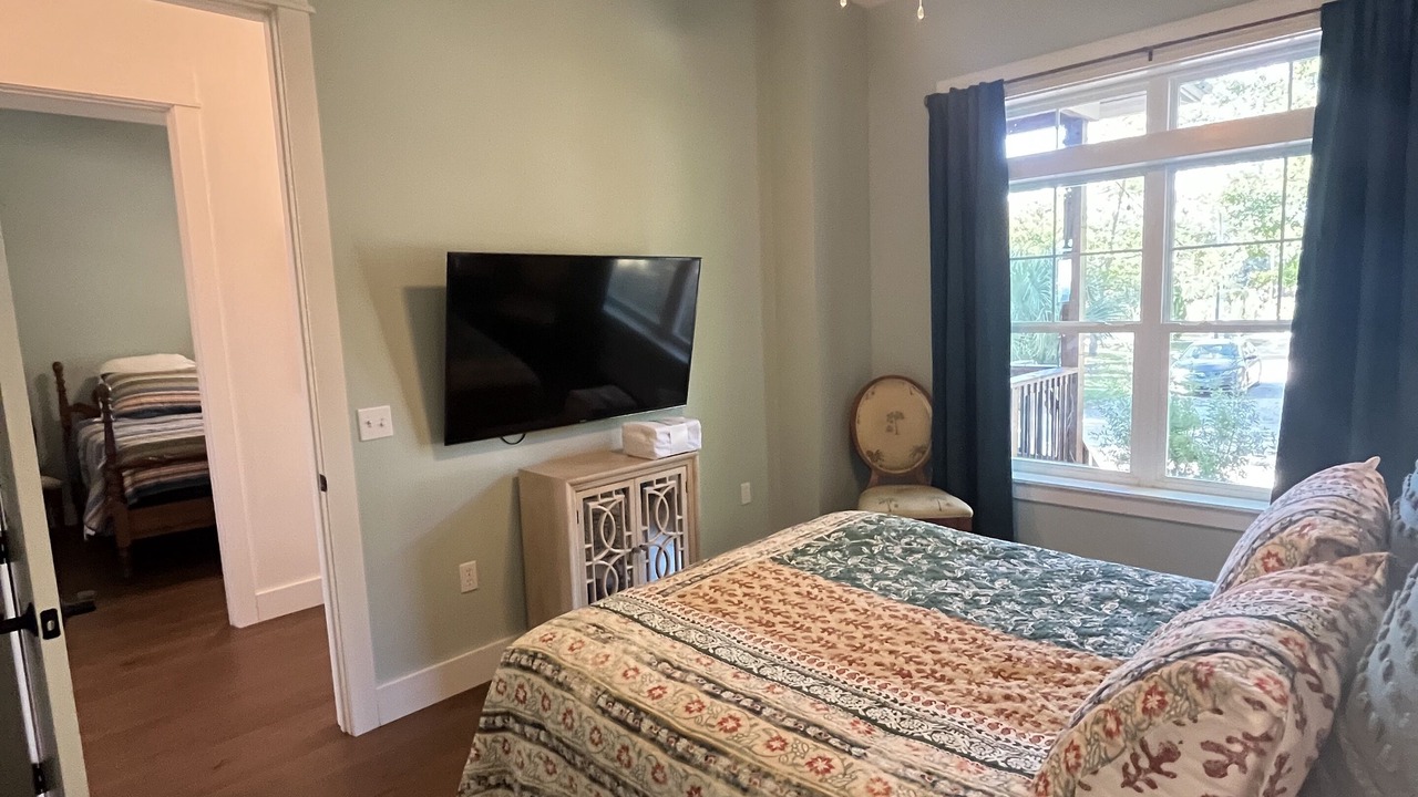 Photo of Bedroom in Apalachicola