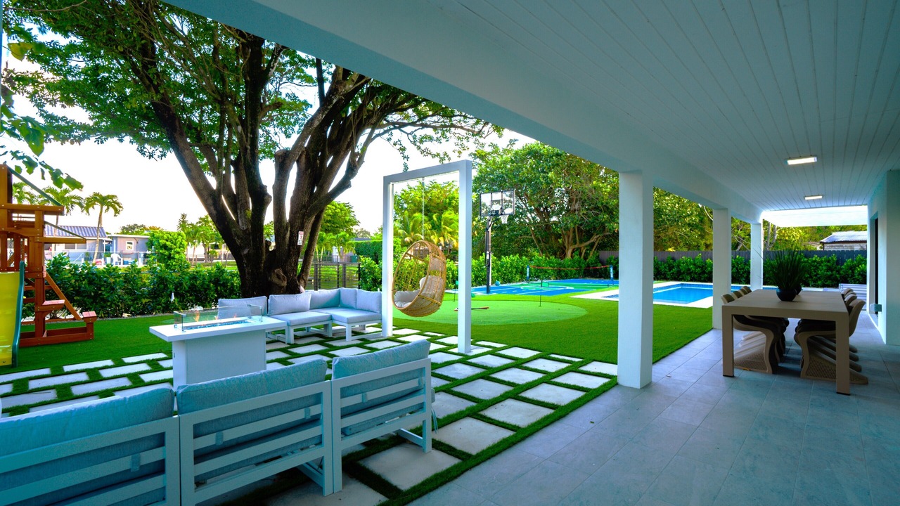 Photo of Outdoor in Ludlam
