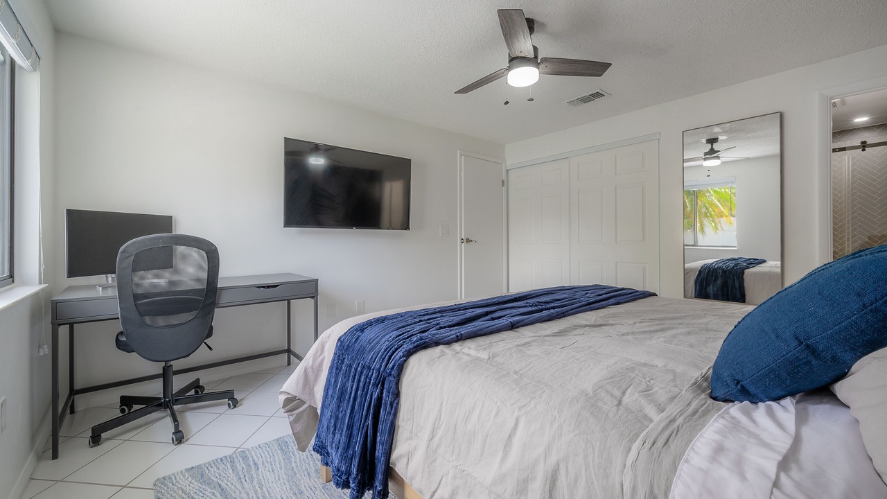 Photo of Bedroom in Oldsmar