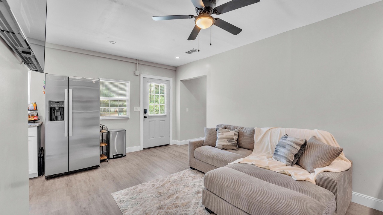 Photo of Livingroom in Winter Haven