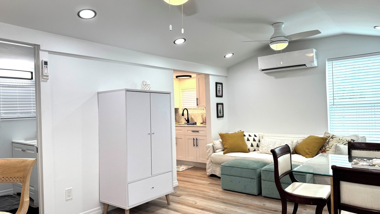 Photo of Livingroom in Longbeach Village